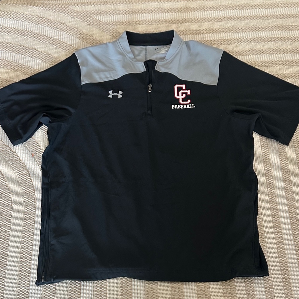 Under armour Mens medium loose baseball pullover short sleeve pit 24 length 28.5